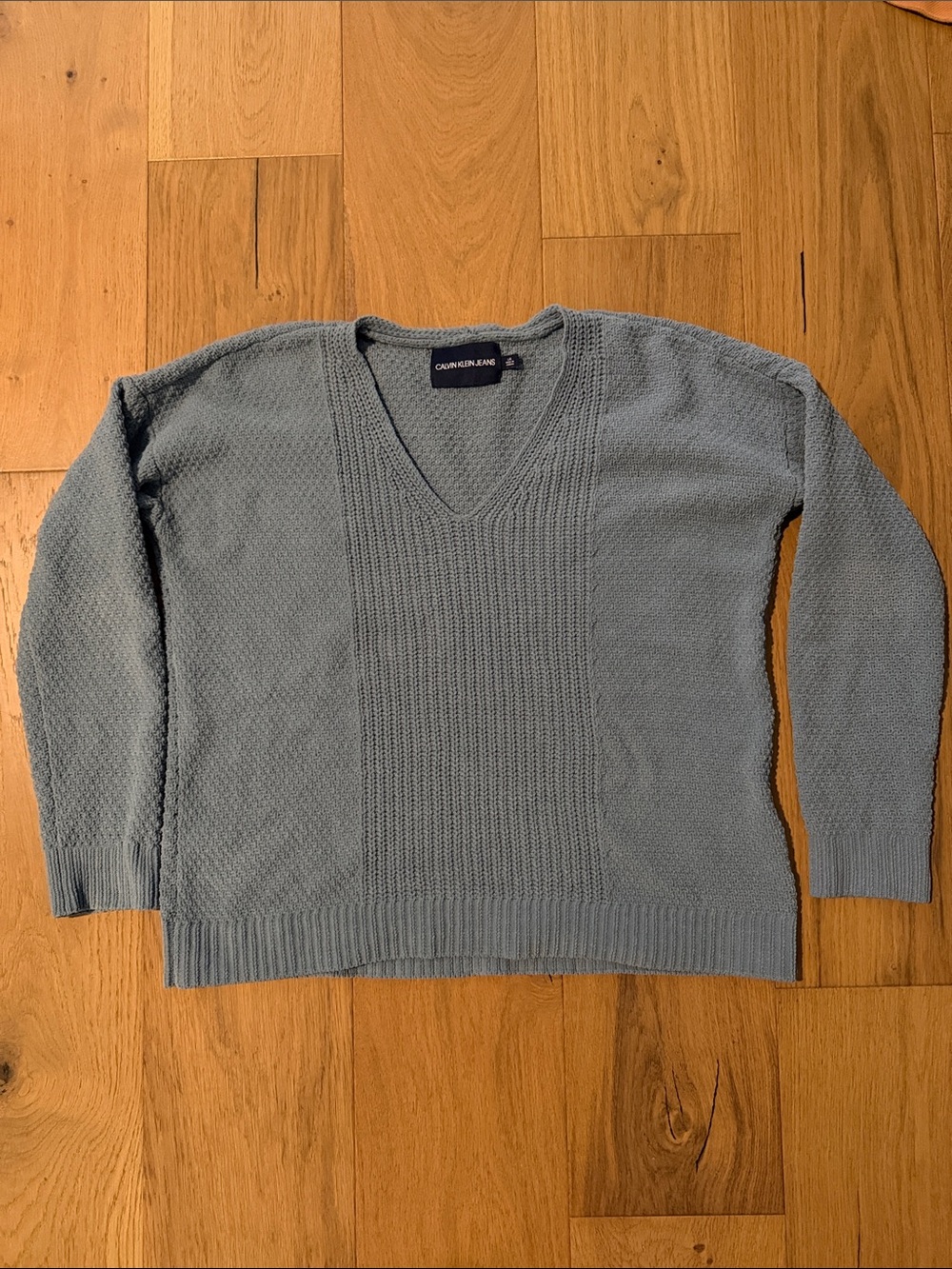 Calvin Klein Jeans Men's Sky Blue V-Neck Knit Sweater